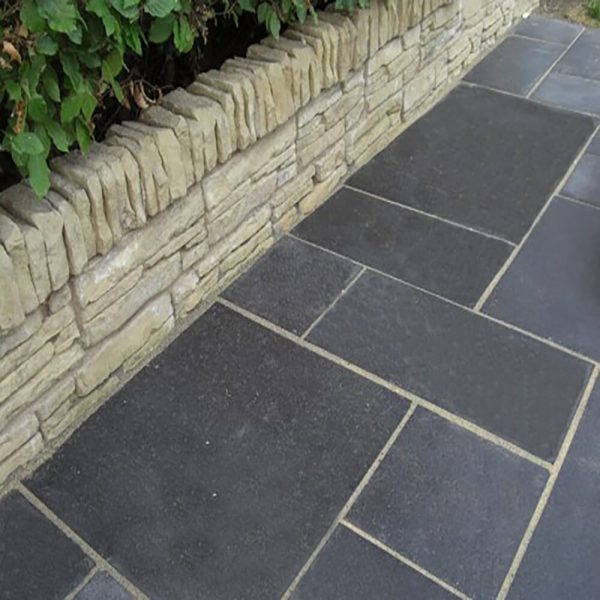 Black Limestone 22mm Calibrated Sawn Edge Mixed Size Natural Paving Stone